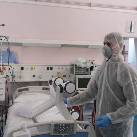 ΠΟΕΔΗΝ: Επίταξη και όχι ενοικίαση των ιδιωτικών κλινών ΜΕΘ 