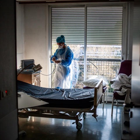 16χρονη στη Γαλλία το νεότερο θύμα του κορωνοϊού 