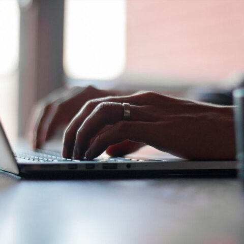 Επιτήδειοι στέλνουν μέσω e-mail δήθεν επιστολή της Αστυνομίας, που καλεί τους πολίτες να παρουσιαστούν στο ΑΤ της περιοχής τους