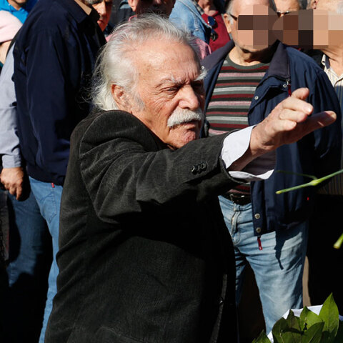 Μανώλης Γλέζος 