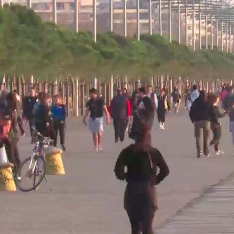 Κορωνοϊός στη Θεσσαλονίκη: «Βούλιαξε» η Παραλία - Πλήθος κόσμου πήγε για τζόκινγκ