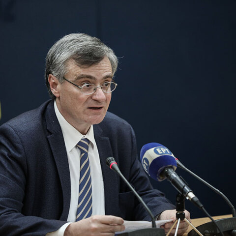 Ο λοιμωξιολόγος Σωτήρης Τσιόδρας αποχαιρέτησε τον Μανώλη Γλέζο