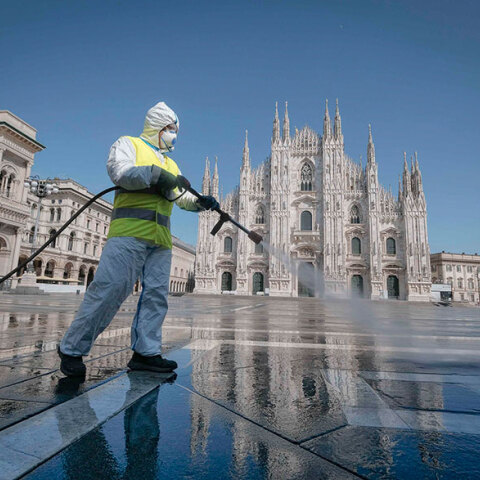 Εκατοντάδες νεκροί κάθε μέρα στην Ιταλία από κορωνοϊό