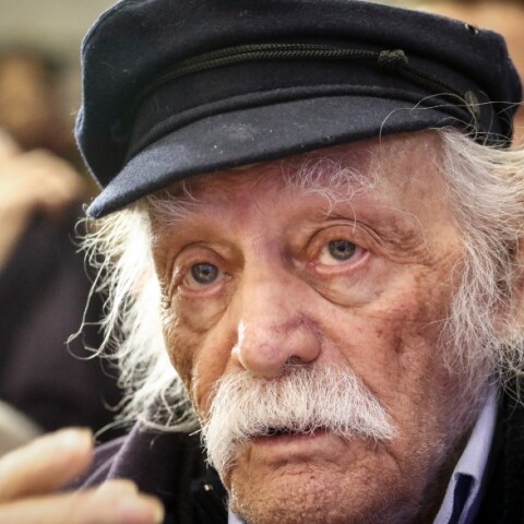 Μανώλης Γλέζος