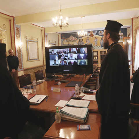 ΤΗΛΕΔΙΑΣΚΕΨΗ ΤΟΥ ΑΡΧΙΕΠΙΣΚΟΠΟΥ ΙΕΡΩΝΥΜΟΥ ΚΑΙ ΤΩΝ ΜΕΛΩΝ ΤΗΣ ΙΕΡΑ ΣΥΝΟΔΟΥ