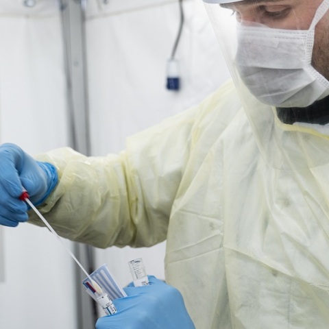 Νεότερα δεδομένα για τον κορωνοϊό από το ΕΚΠΑ