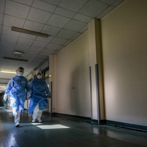 Πρώτος θάνατος από κορωνοϊό στη Λετονία