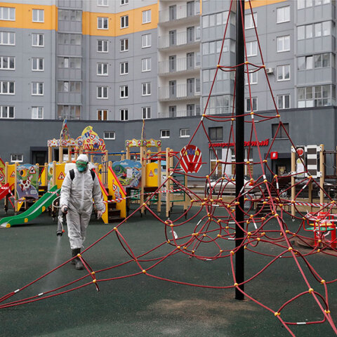 Κορωνοϊός στη Ρωσία: Οι αρχές προετοιμάζονται για τα χειρότερα