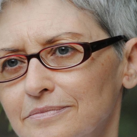 #menoumespiti με την Athens Voice: Η συγγραφέας Μαρία Σκιαδαρέση περιγράφει μία μέρα στο σπίτι, εν μέσω πανδημίας κορωνοϊού