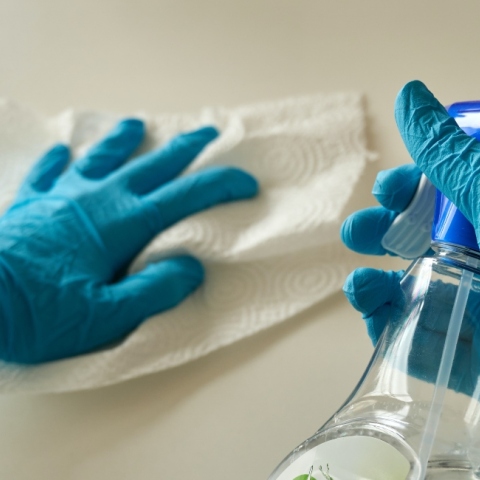 8 πράγματα που πρέπει καθημερινά να καθαρίζεις