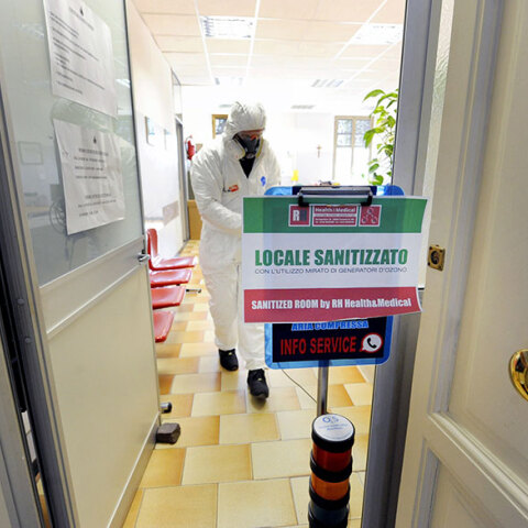 Κορωνοϊός στην Ιταλία: Ξεπέρασαν τους 18.250 οι νεκροί