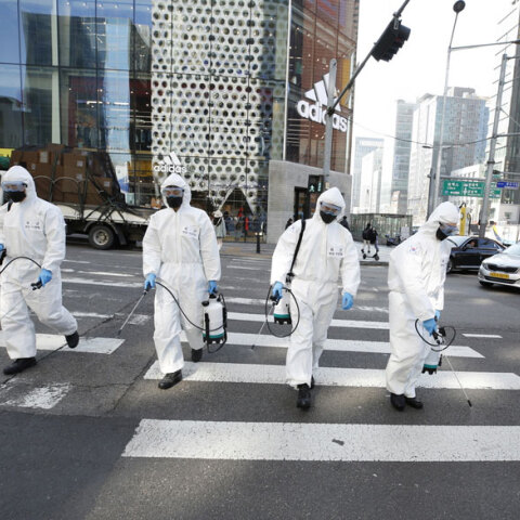 Κορωνοϊός: Πάνω από 90.000 οι νεκροί παγκοσμίως