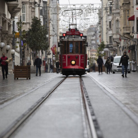 Αυξάνονται τα κρούσματα κορωνοϊού στην Τουρκία