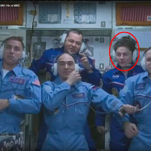 Η Τζέσικα Μέιρ, αστροναύτης των ΗΠΑ, επιστρέφει στη Γη εν μέσω κορωνοϊού - Όταν έφυγε για τον ISS δεν είχε καταγραφεί ακόμη το πρώτο κρούσμα στην Ουχάν