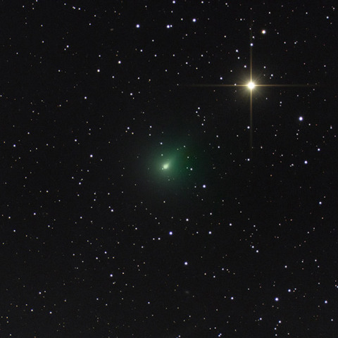 Ο αστροφωτογράφος Αντώνης Φαρμακόπουλος φωτογράφισε τον κομήτη Άτλαντα