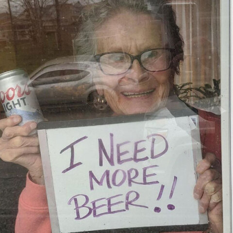 Η 93χρονη Όλιβ σε καραντίνα