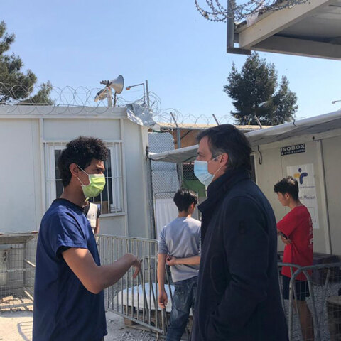 Ο Πρόεδρος του ΕΟΔΥ στο ΚΥΤ Μεταναστών Μόριας