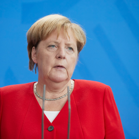 Μέρκελ: Χωρίς φάρμακο και εμβόλιο θα ζούμε με τον ιό 