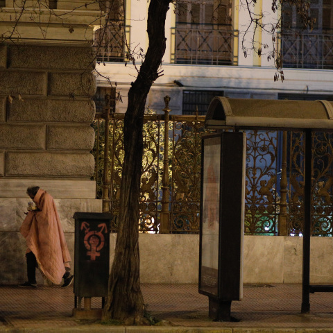 Στέγη για όλους ζητεί το Ελληνικό Συμβούλιο για τους Πρόσφυγες 