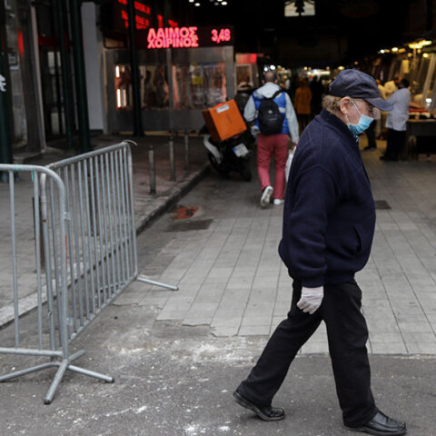 Νωρίτερα η καταβολή των συντάξεων τον Απρίλιο - Πληρωμή με βάση τον ΑΜΚΑ