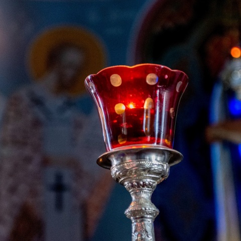 Δεν θα διανεμηθεί στην επικράτεια το Άγιο Φως