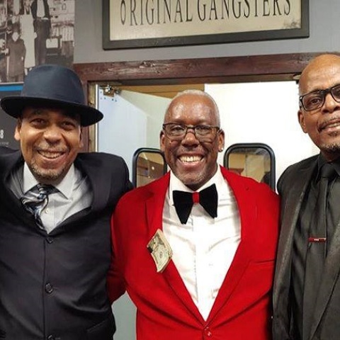 Από αριστερά προς τα δεξιά Τάυρον Κάρτερ, Τάυρον Ντηρινγκ, Κραιγκ Κούπερ και  Ντόναφέι Κόλινς. Λίγες μέρες μετά τη φωτογραφία, από τους τέσσερις : ένας ασθενής, ένας νεκρός.