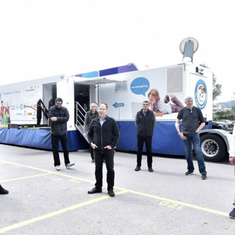 Κορωνοϊός: Αντιπροσωπεία της «χρυσής» ομάδας μπάσκετ του 1987 έδωσε αίμα