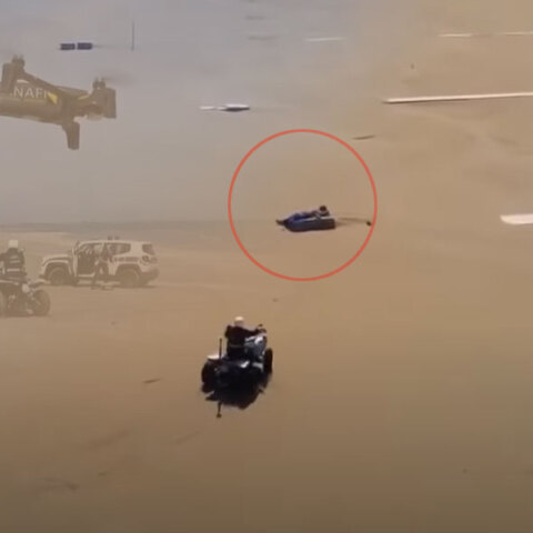 Ιταλία-Κορωνοϊός: Επιστράτευσαν drone και «γουρούνες» για να κόψουν πρόστιμο σε μοναχικό λουόμενο σε απέραντη παραλία