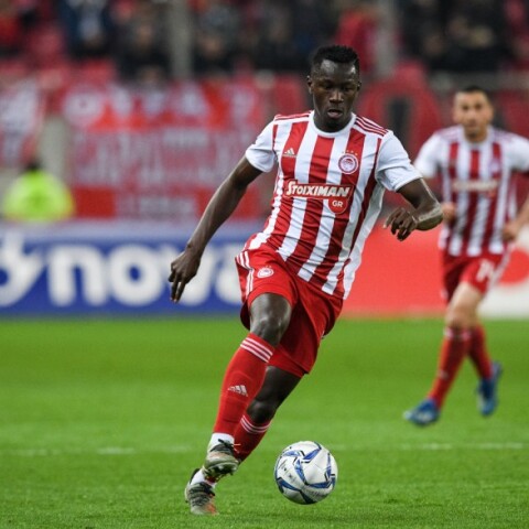 Μαντί Καμαρά