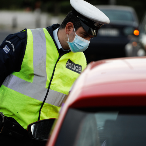 Λ. Οικονόμου: Μέτρα και το τριήμερο της Πρωτομαγιάς 