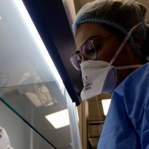 Δύσκολο να υπάρξει άμεσα εμβόλιο για τον κορωνοϊό