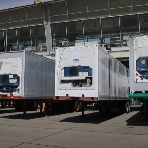 Σε φορτηγά ψυγεία οι νεκροί από κορωνοϊό στο Εκουαδόρ