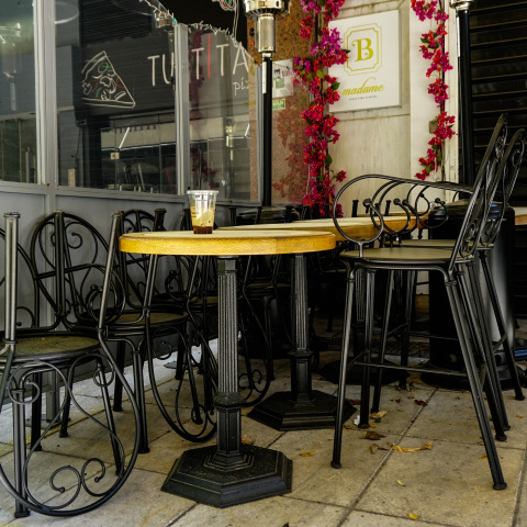 Καμπανάκι για εκατοντάδες λουκέτα στην εστίαση 