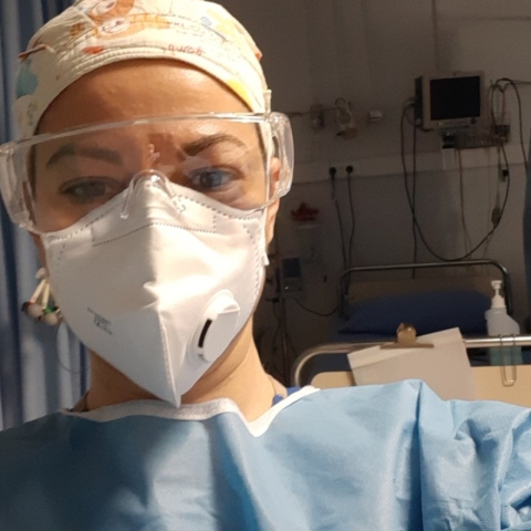 Νοσηλεύτρια στο νοσοκομείο Νίκαιας