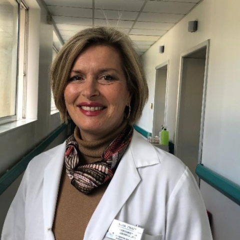 Η Μίνα Γκάγκα, διευθύντρια της 7ης πνευμονολογικής κλινικής του Σωτηρία, περιγράφει στην ATHENS VOICE την καθημερινότητα στο νοσοκομείο.