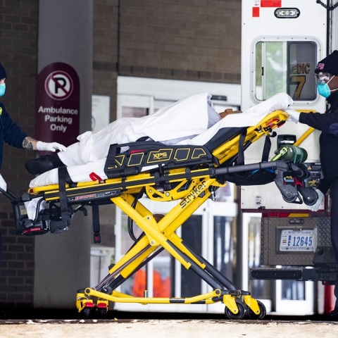 639 νέοι νεκροί στη Μ. Βρετανία λόγω κορωνοϊού