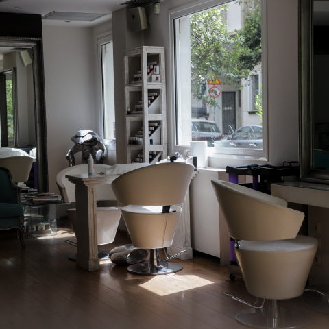 Πώς θα λειτουργούν κομμωτήρια, κουρεία, κέντρα αισθητικής 