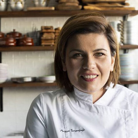 Μάγκυ Ταμπακάκη 