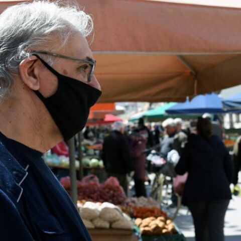 Δεν είναι επιστημονικά αποδεδειγμένο ότι οι υφασμάτινες μάσκες προστατεύουν από τον κορωνοϊό