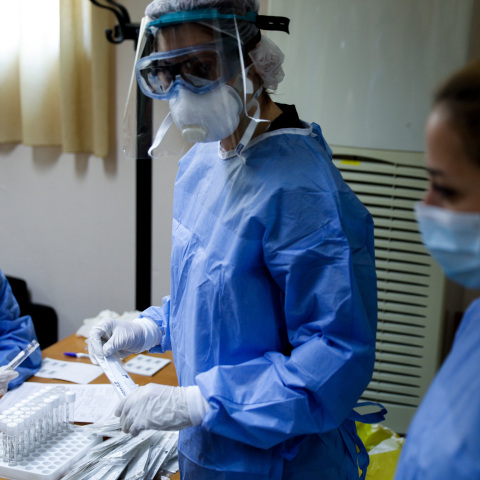 Κορωνοϊός: Νέα δεδομένα για τη μετάλλαξή του 