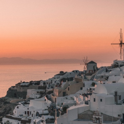 Το ηλιοβασίλεμα στη Σαντορίνη