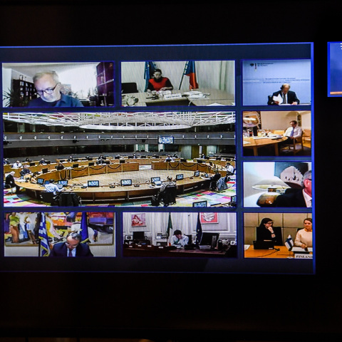 Συνεδριάζει το Eurogroup για τα δάνεια από τον ESM 