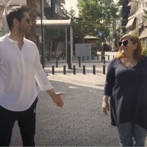 Βίκυ Σταυροπούλου και Γιώργος Τσαλίκης σε τηλεοπτικό σποτ του Δήμου Περιστερίου για τον κορωνοϊό και την επόμενη ημέρα
