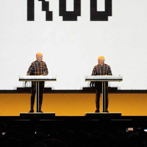 Στιγμιότυπο από συναυλία την συναυλία των Kraftwerk στην Αθήνα