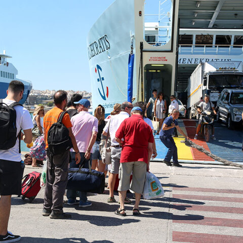 Τουριστική κίνηση στον Πειραιά 