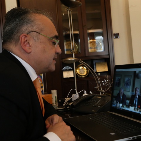 Οι δικηγόροι «δεν έχουν λάβει οποιαδήποτε οικονομική στήριξη από την Πολιτεία» εν μέσω της πανδημίας του κορωνοϊού, επισημαίνει σε ανακοίνωσή της η Ολομέλεια των προέδρων