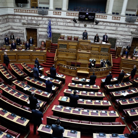 Δεκτό κατά πλειοψηφία έγινε από την ολομέλεια της Βουλής, το νομοσχέδιο για τη «βελτίωση της μεταναστευτικής νομοθεσίας»