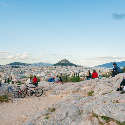 Στα βραχάκια της Ακρόπολης © Θανάσης Καρατζάς