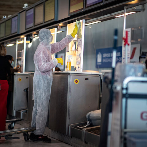 Κορωνοϊός στη Γαλλία: Ξεπέρασαν τους 350 οι νεκροί το τελευταίο 24ωρο