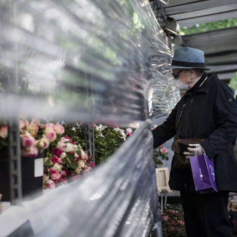 Την προοπτική της Γαλλίας υποβάθμισε η Fitch 